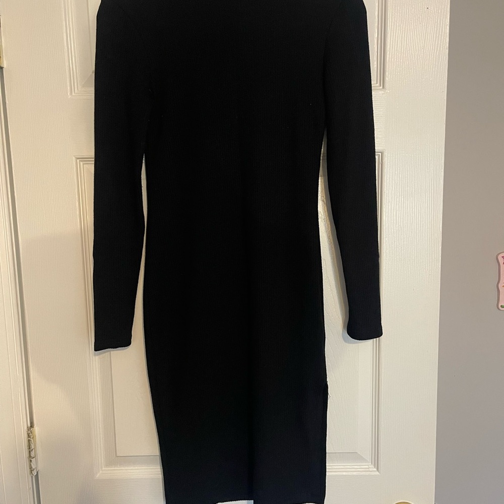Elegant Black Long Sleeve Dress
